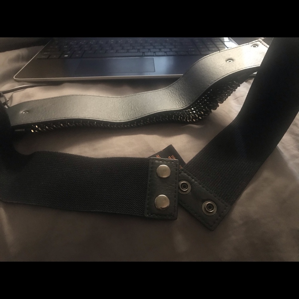 Belt - Picture 3 of 8